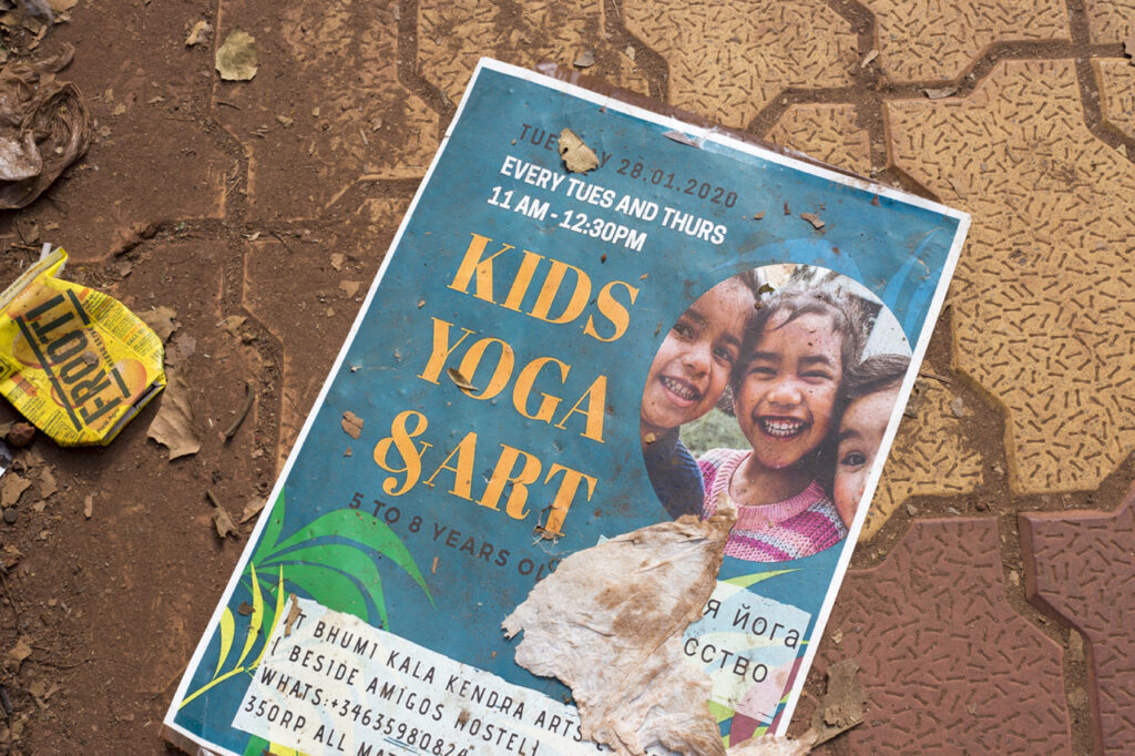 yoga Indie praktyka plakat